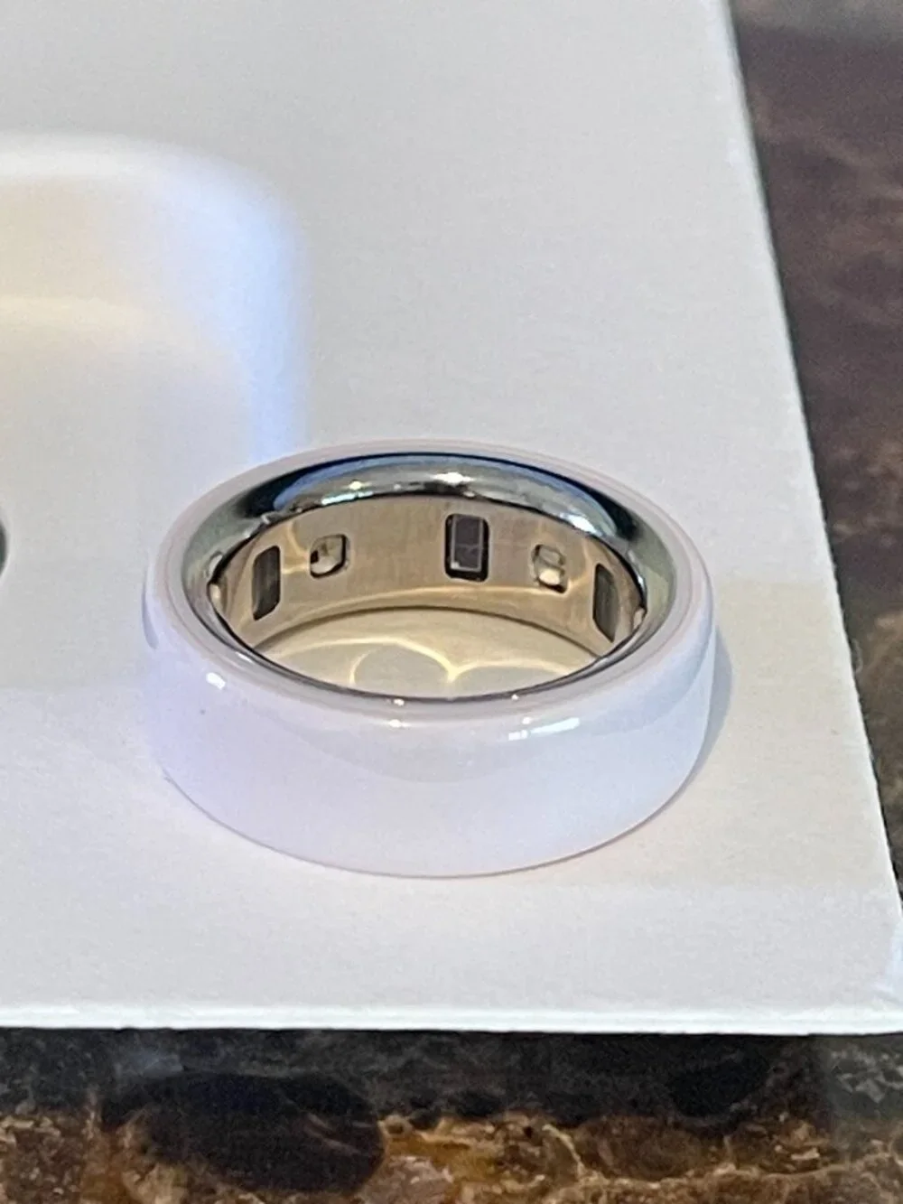 New OURA Ring Ceramic Petal Size 8 In Box